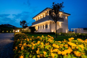 Villa Zefiro Suites & Events